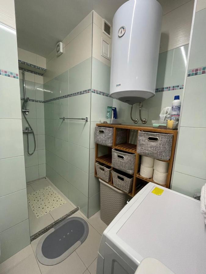 Lui Apartma *